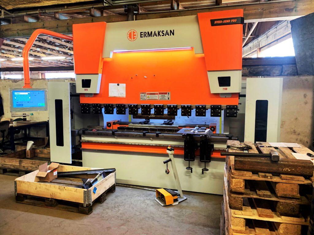 Press brake Ermaksan in Štítina